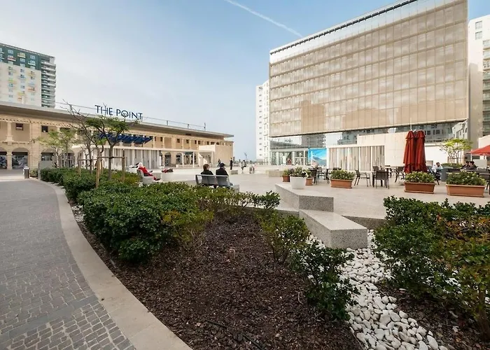 Pure Luxury With Pool Lejlighed