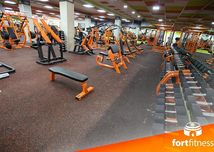 Pure Luxury With Pool スリーマ