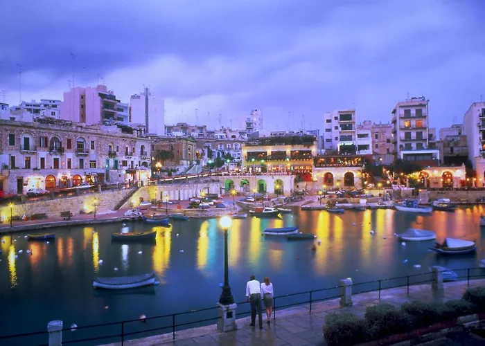 Pure Luxury With Pool